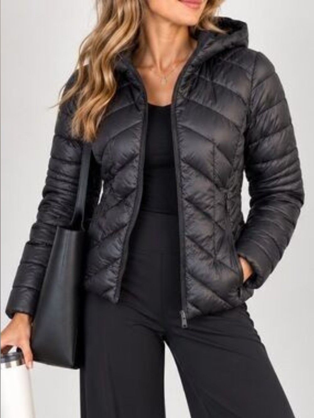 Lightweight Chevron Packable Down Hooded Jacket Puffer Black M
